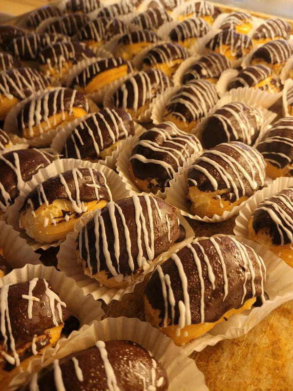 Mini Eclair Pastries