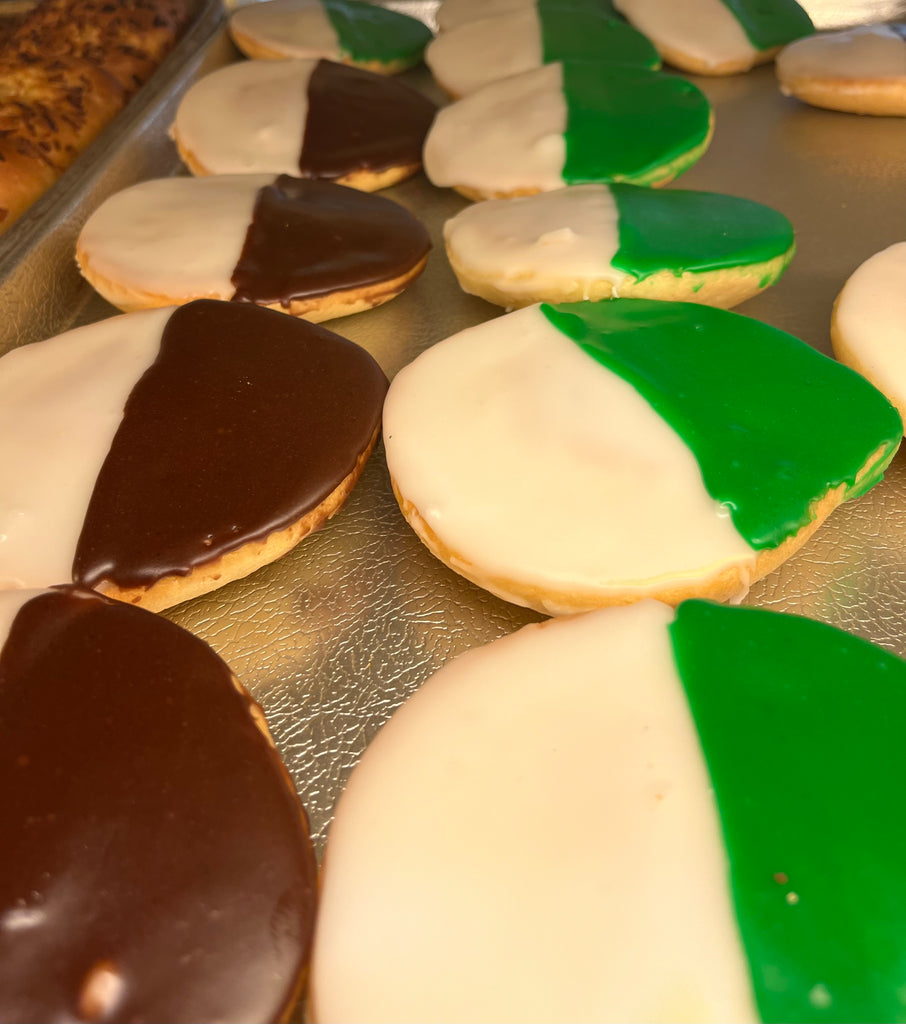 Black/White/Green Cookies